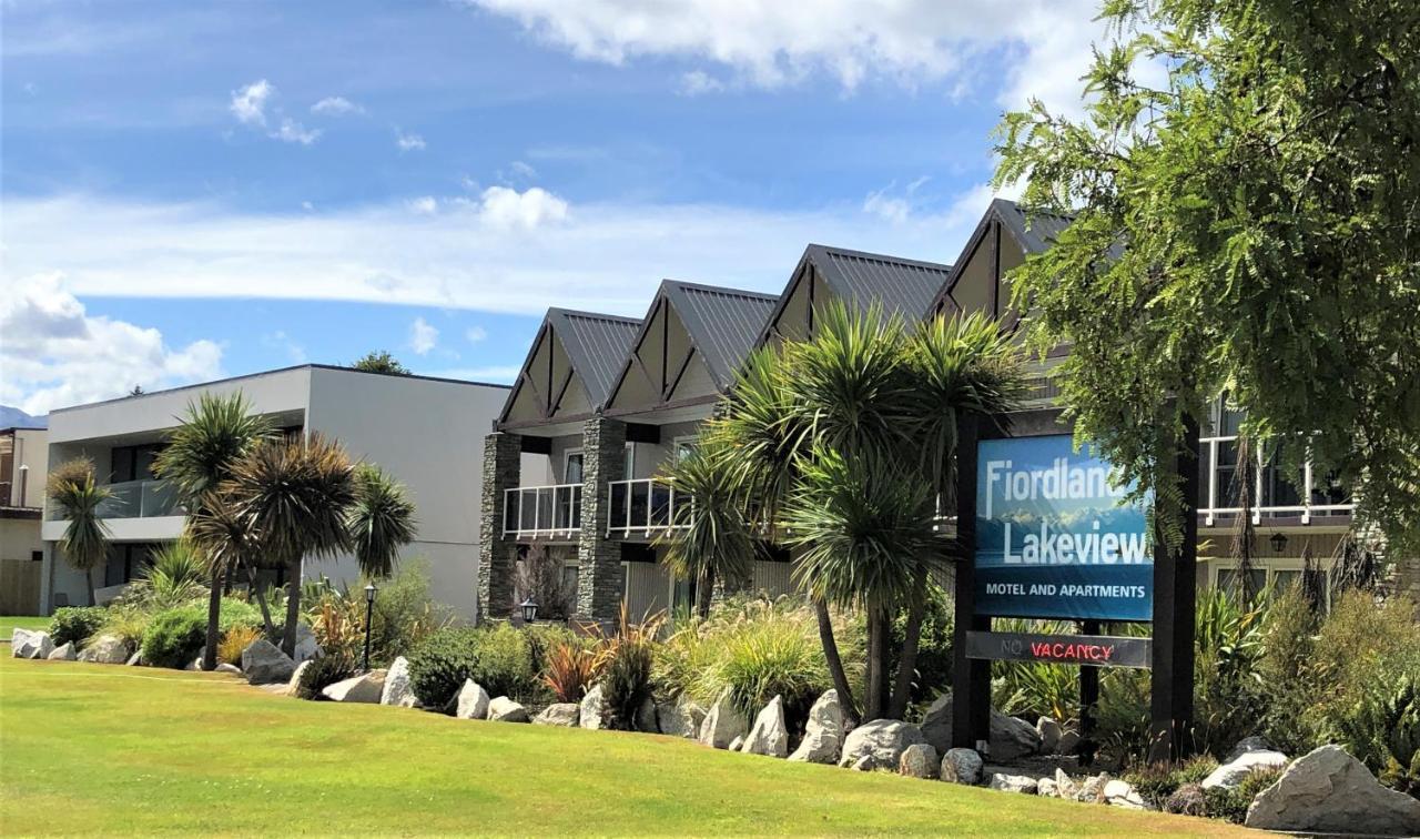 Fiordland Lakeview Motel And Apartments Te Anau Exteriör bild